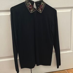 Navy blue sweater with embellished floral sequin collar